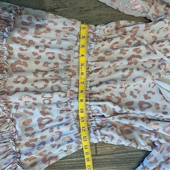 Buddy Love Zozo Dress in Rose Gold size medium - Picture 11 of 12